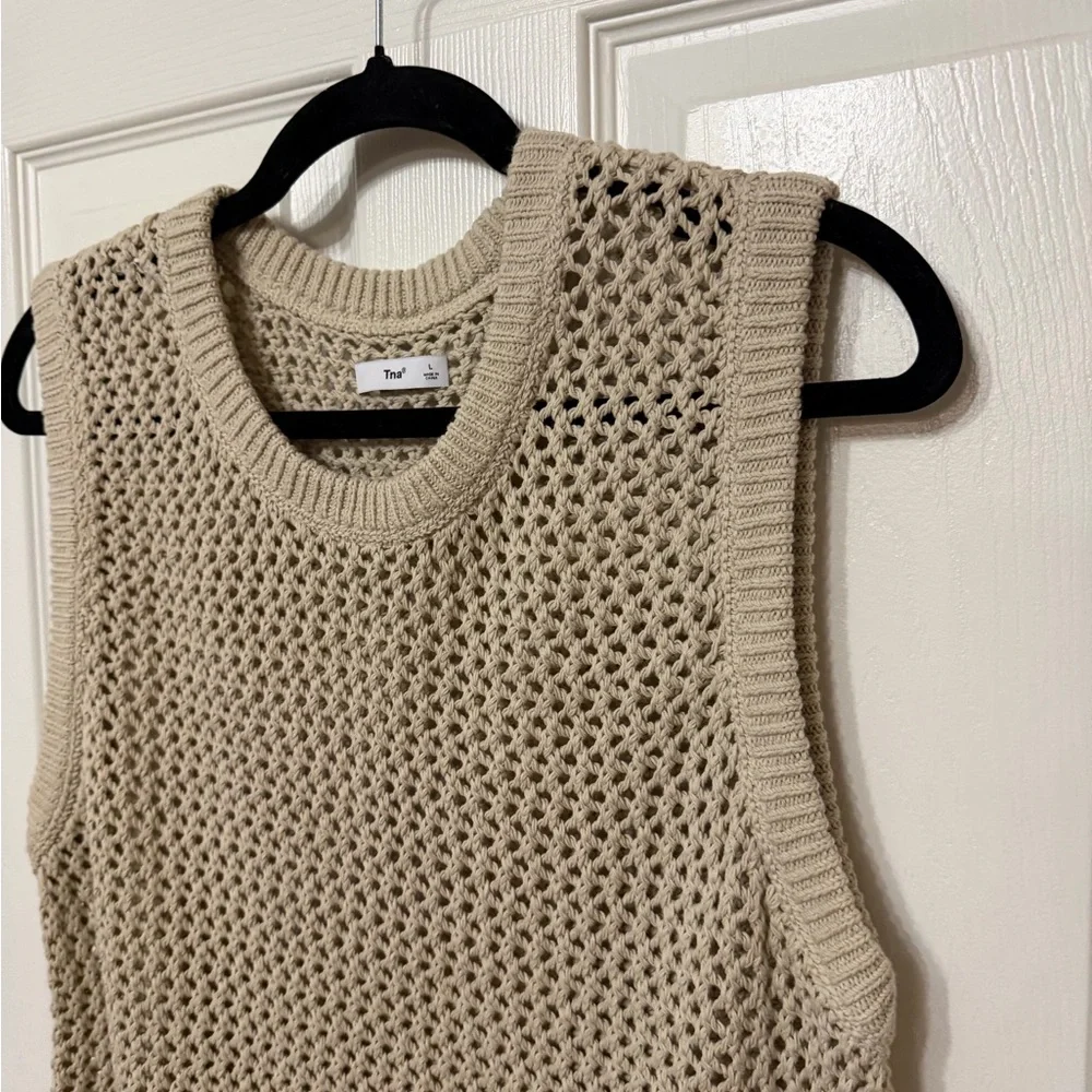 TNA‎ x ARITZIA dundas open knit sweater vest tan size large